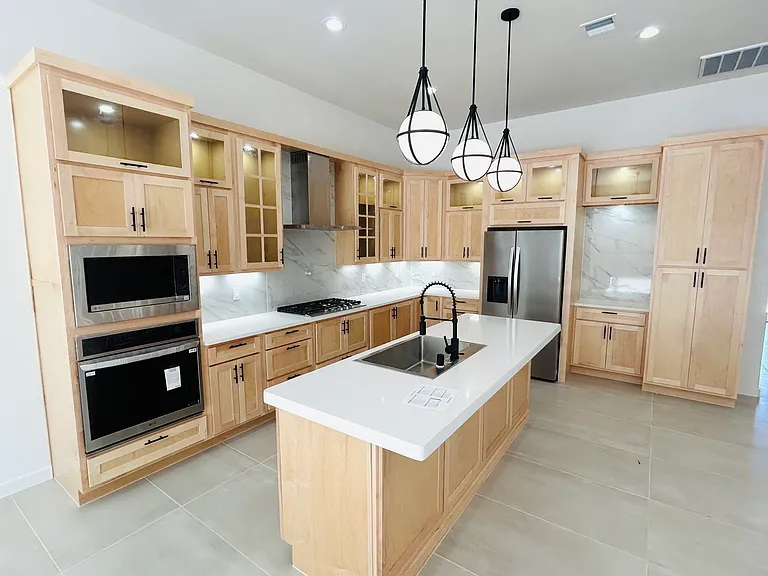 12825 Middlesbrough Ave — Photo 8