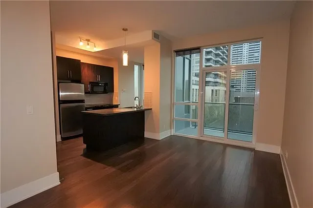 120 Homewood Ave #418 — Photo 5