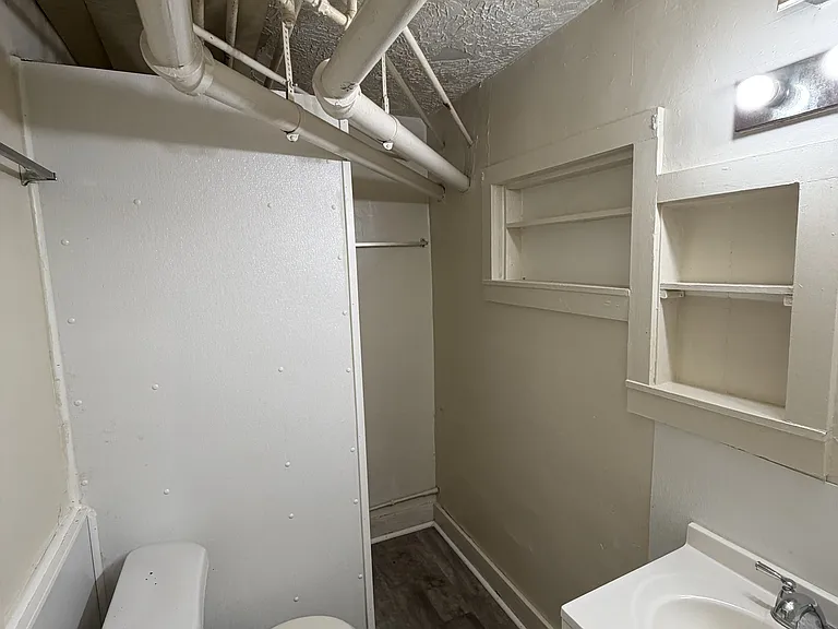 707 S Rose St #7 — Photo 6