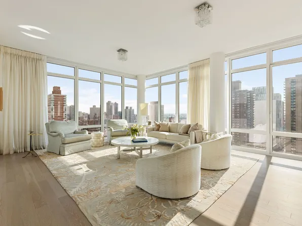 1355 1st Avenue image 1 of 18