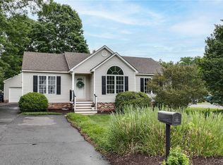 5043 Blackbird Dr, Midlothian, VA 23112