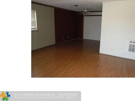 4th image of 7213 SW 4th Ct