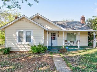 151 Dewey Ave, Canton, NC 28716