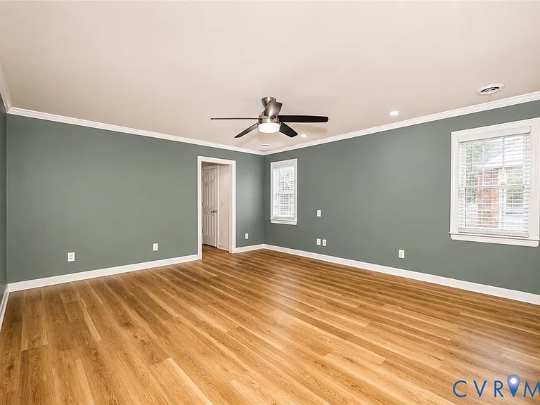 11320 Sadler Oaks Dr — Photo 41