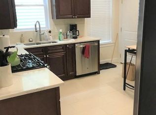 48 7th St #77, Cambridge, MA 02141