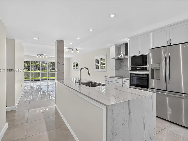 13800 SW 14th St #114C — Photo 1