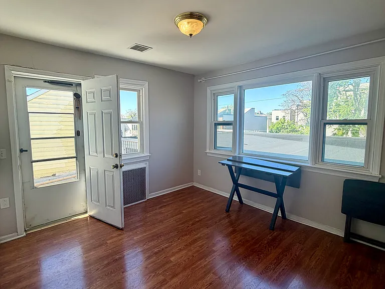 73 Congress St #2 — Photo 2