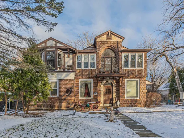 1155 Saint Johns Ave, Highland Park, IL