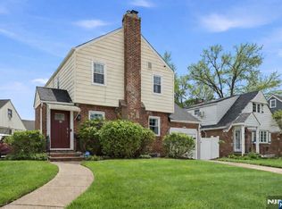 86 Knapp Pl, Englewood, NJ 07631
