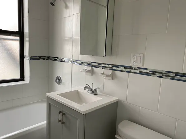 2020 Kings Highway image 1 of 15