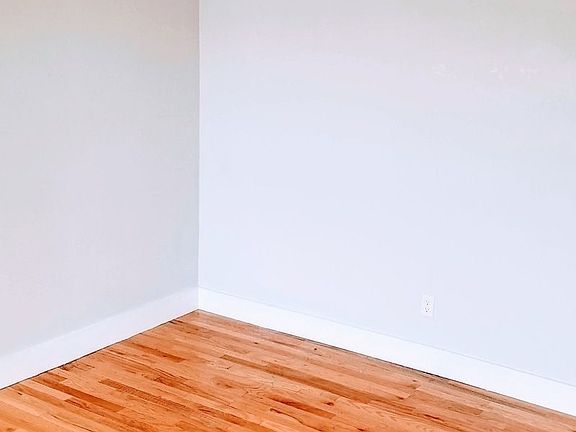 4th image of 1298 De Kalb Ave #14A