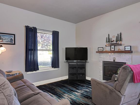 5th image of 61332 Woodbury Ln