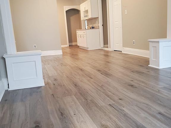 3rd image of 507 Norwood St #2