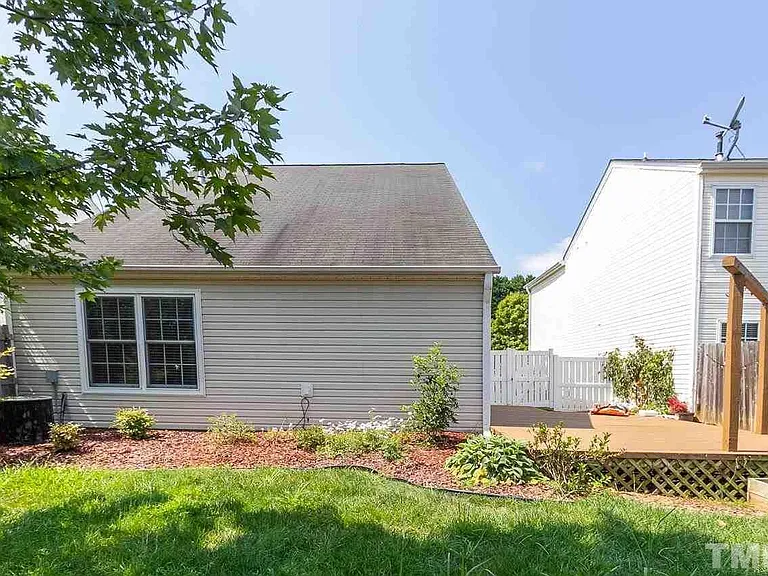 9128 Colony Village Ln — Photo 23