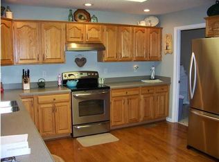 8518 River Cove Dr, Harrison, TN 37341