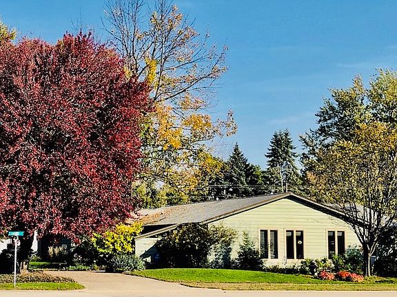 Corner of Carrie and Edward