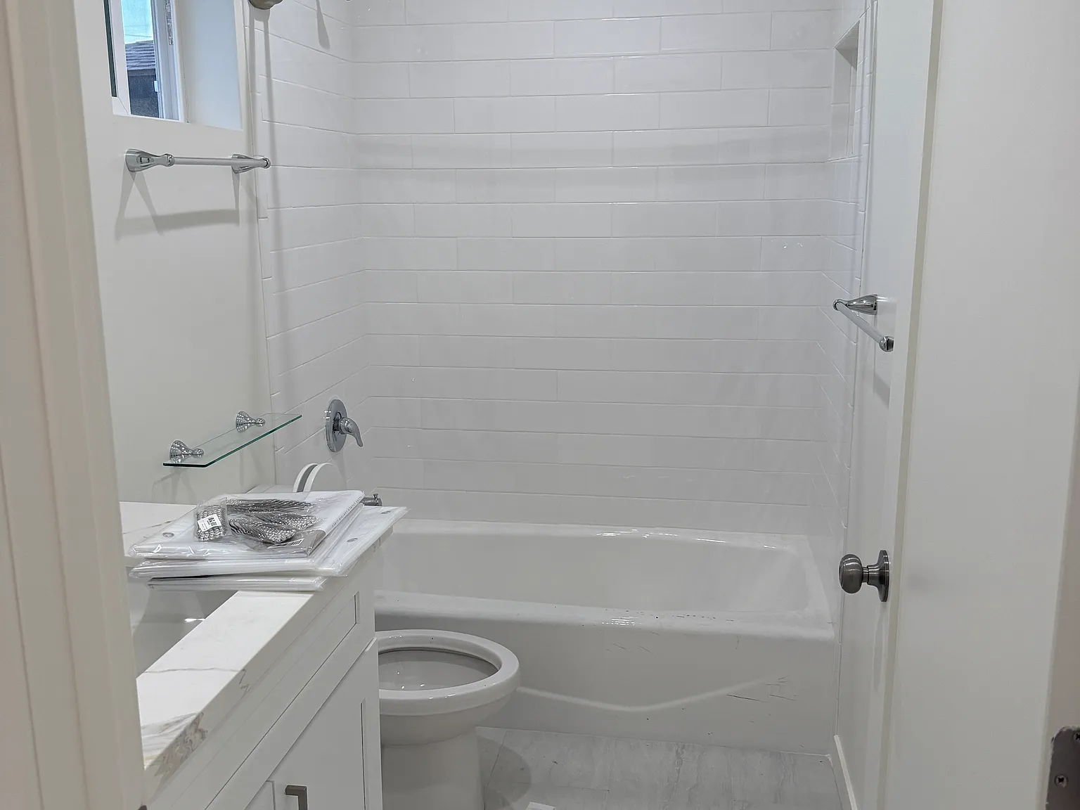 Studio, 360 sqft, $1,575 — Photo 4