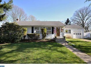 120 Glenview Dr, Lawrence Township, NJ 08648