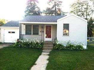 2702 Garfield Ave, Bay City, MI 48708