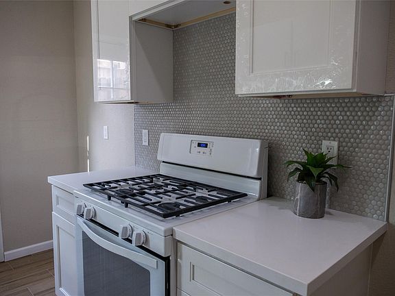5th image of 4434 Hawk Meadow Dr