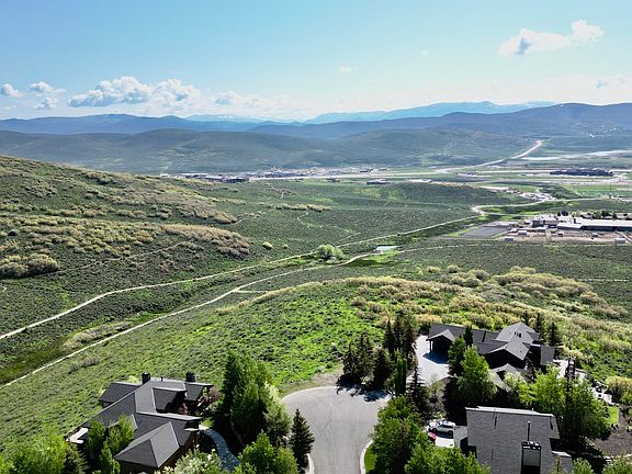 5th image of 2749 Uintah Ct