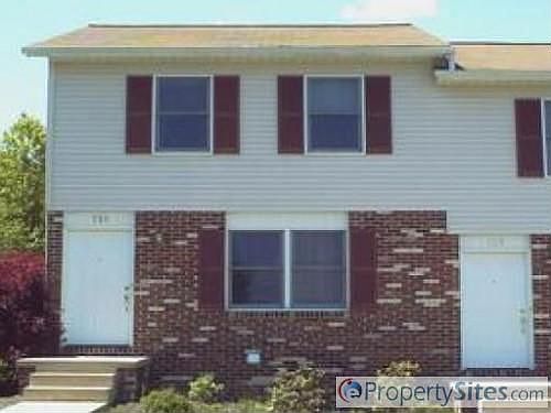 2nd image of 131 Lingwood Ct