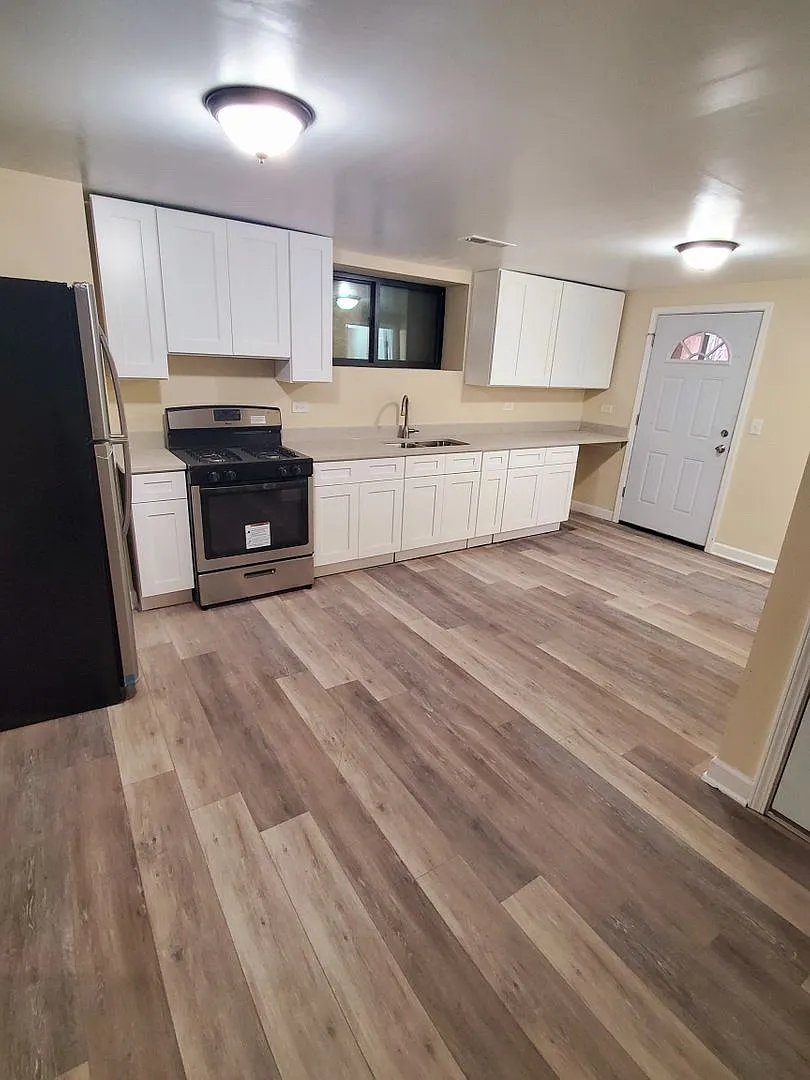 2 bed, $1,550 — Photo 2