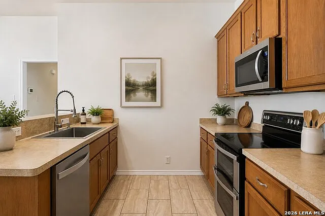 3 bed, 2.0 bath, 1507 sqft, $1,900 — Photo 4