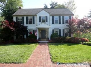 3168 Autumn Woods Dr, Charlottesville, VA