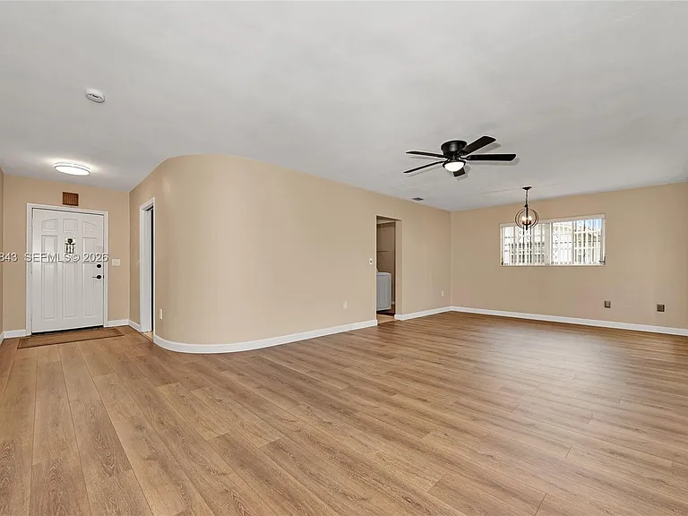 19401 NW 23rd Ave — Photo 3