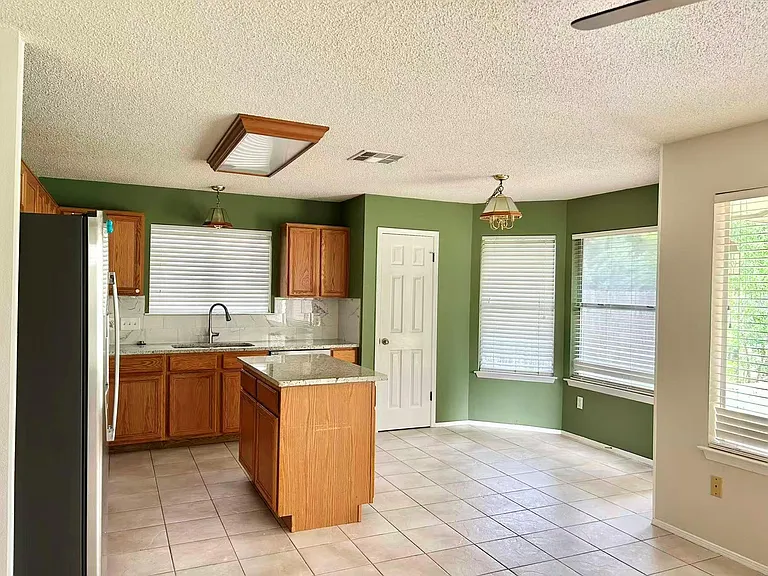 12906 Tantara Dr — Photo 9