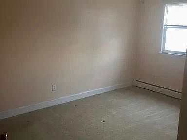 5th image of 518 Delavan Ave #2