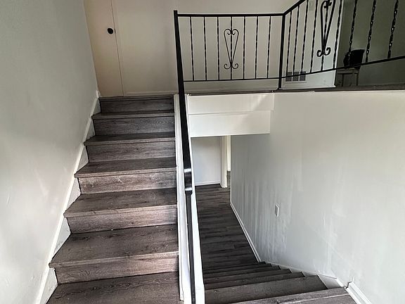 3rd image of 5851 Christopher Ln
