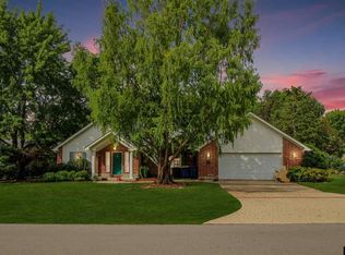 1611 Inverness Dr, Mountain Home, AR 72653
