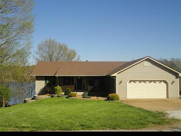 2nd image of 301 W Lakeview Dr