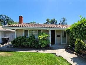3rd image of 1408 Gregory Way
