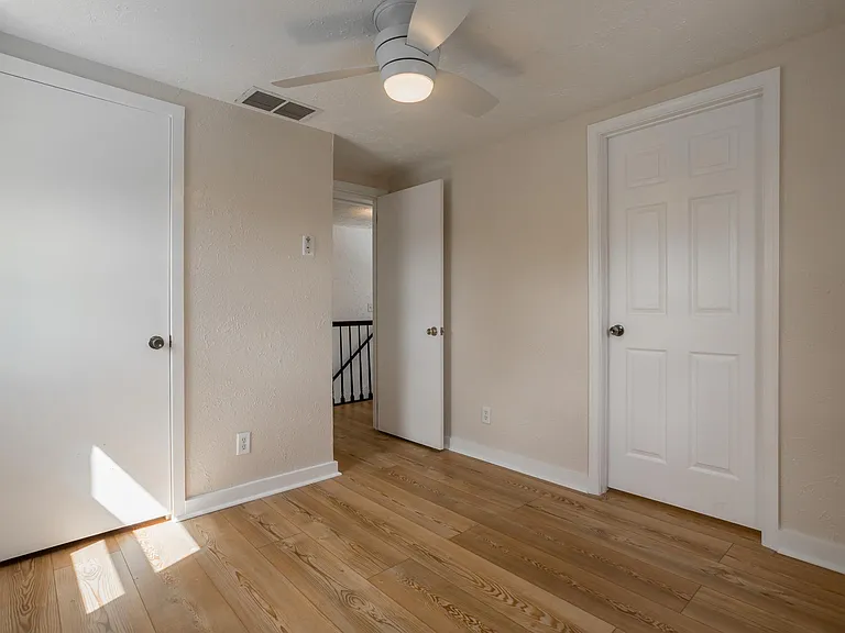 31245 Mohican Dr — Photo 33