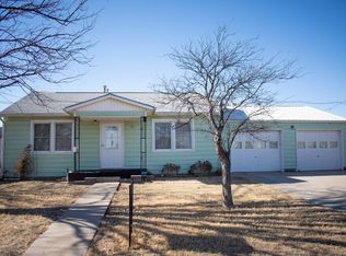 707 N Campbell St, Lakin, KS 67860