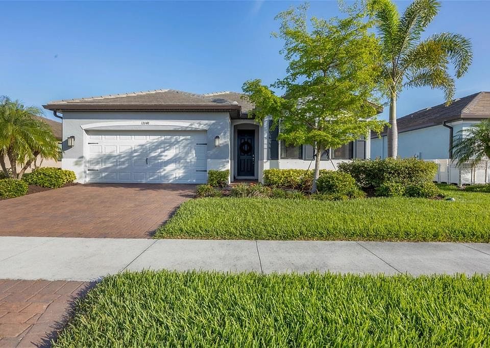1st image of 12048 Lovegrass St