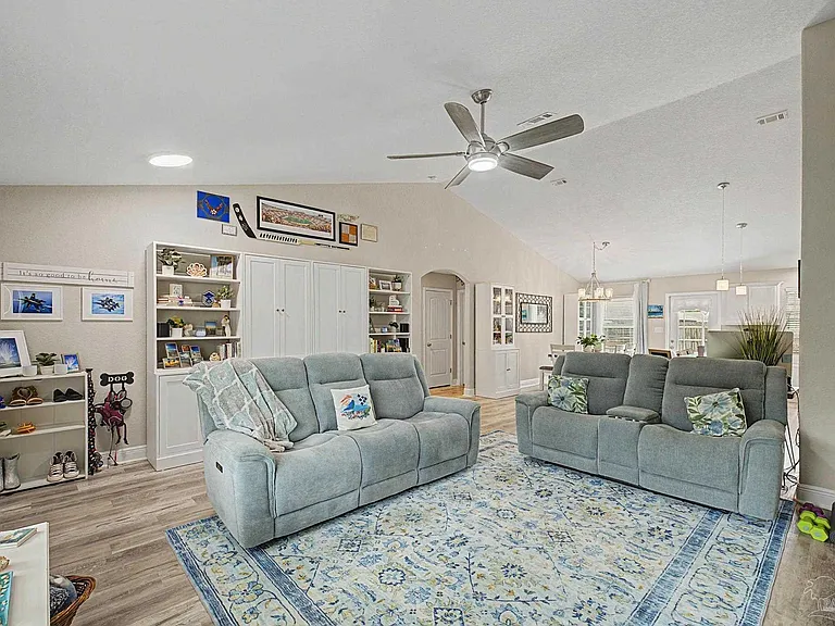 3613 Berkley Ln — Photo 6
