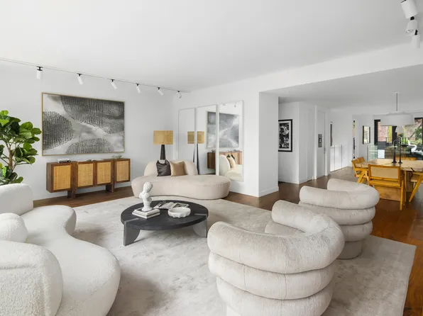 619 East 6th Street image 2 of 18