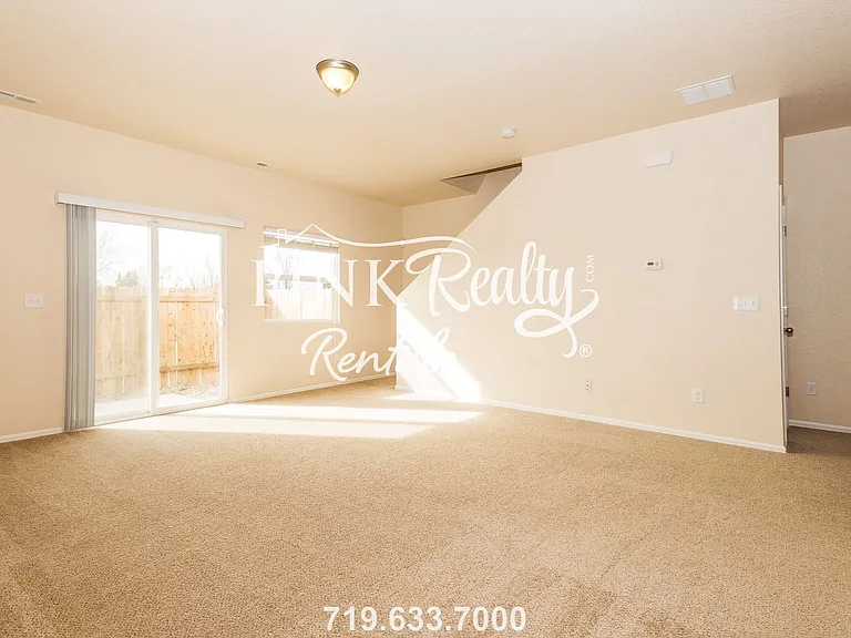 2325 Washo Cir — Photo 13