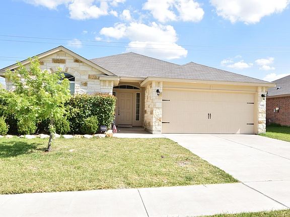 3rd image of 3410 Cricklewood Dr