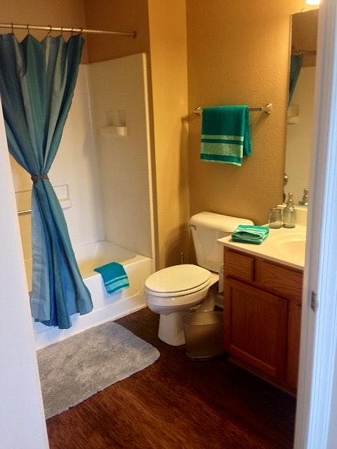 2nd image of 2051 Harris Way APT 424