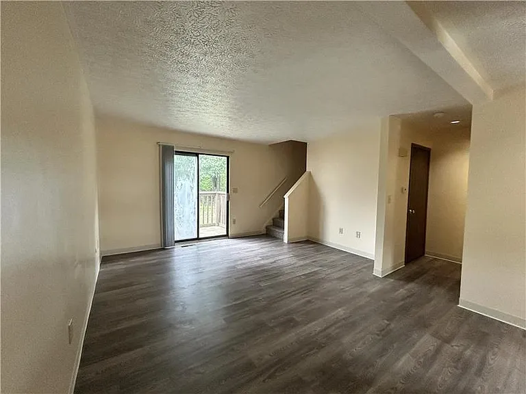 133 Orchard Dr #A — Photo 3