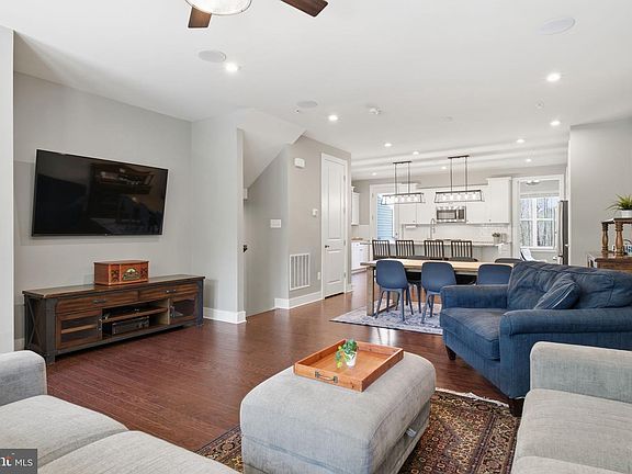 4th image of 2658 Sequoia Ln