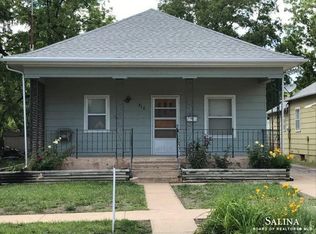 410 N Lincoln Ave, Ellsworth, KS 67439