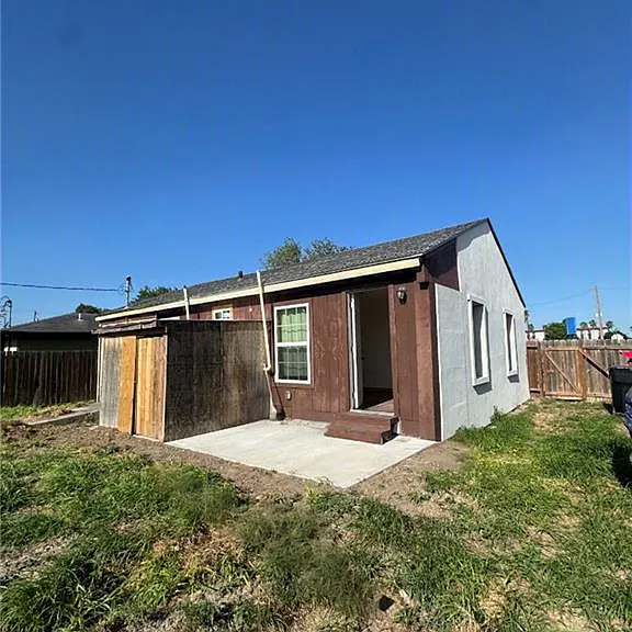 201 N 17th St — Photo 14
