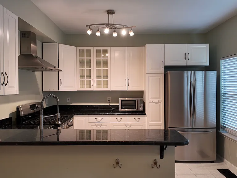 4094 Fountainside Ln — Photo 8