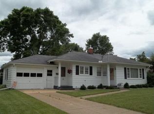 116 W Elizabeth St, Tomah, WI 54660